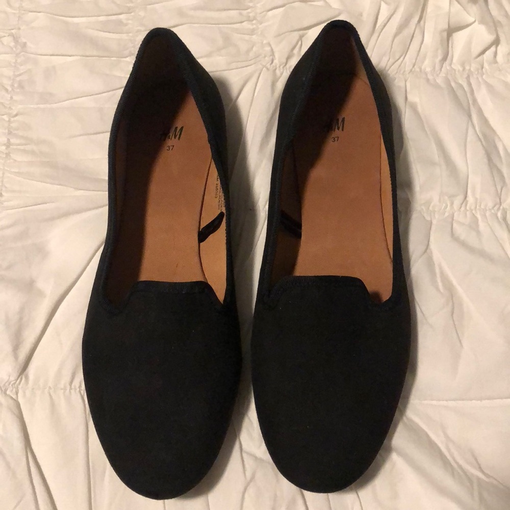 H&M Black Flats - NEW